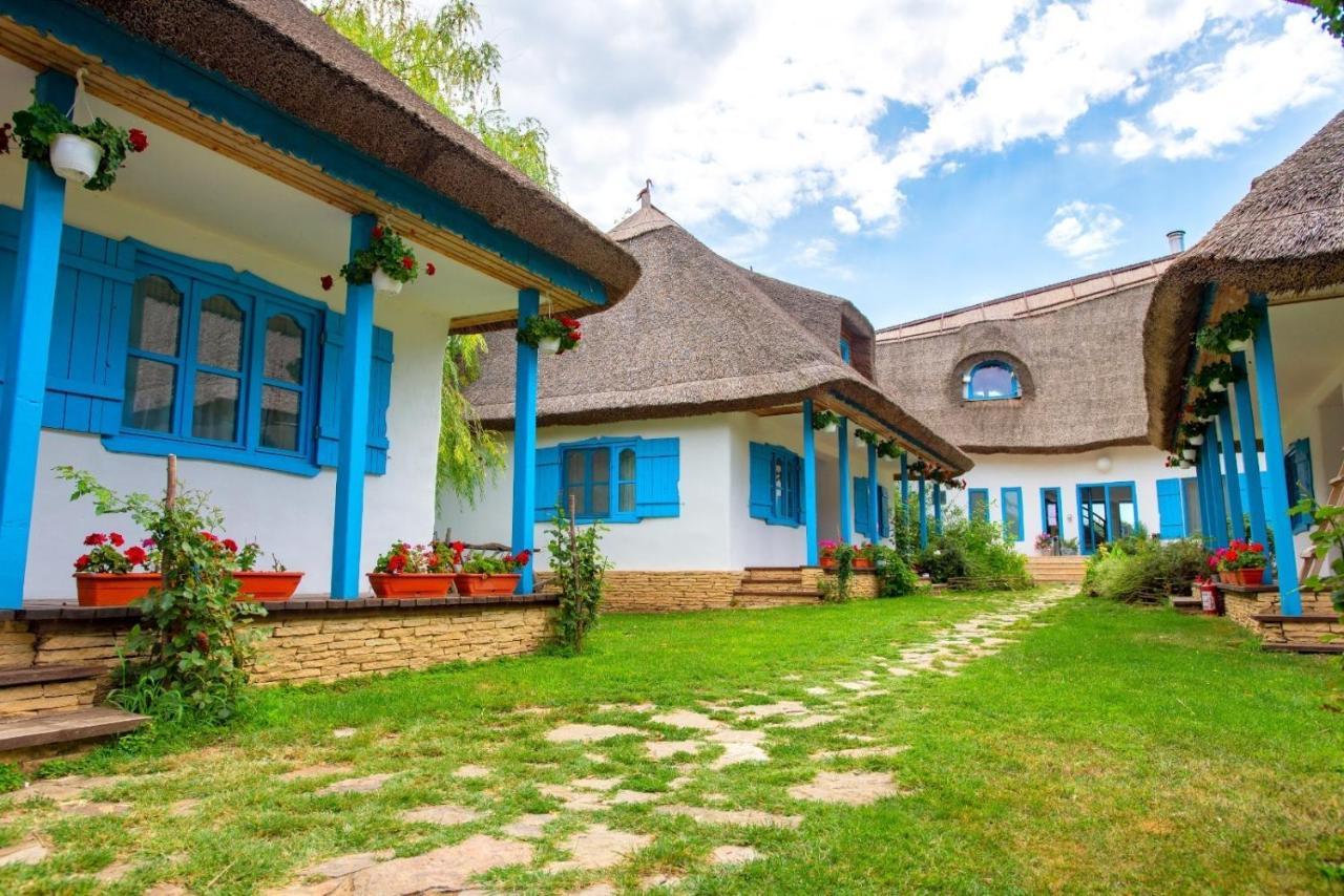 5 Chirpici - Small Traditional Gasthof