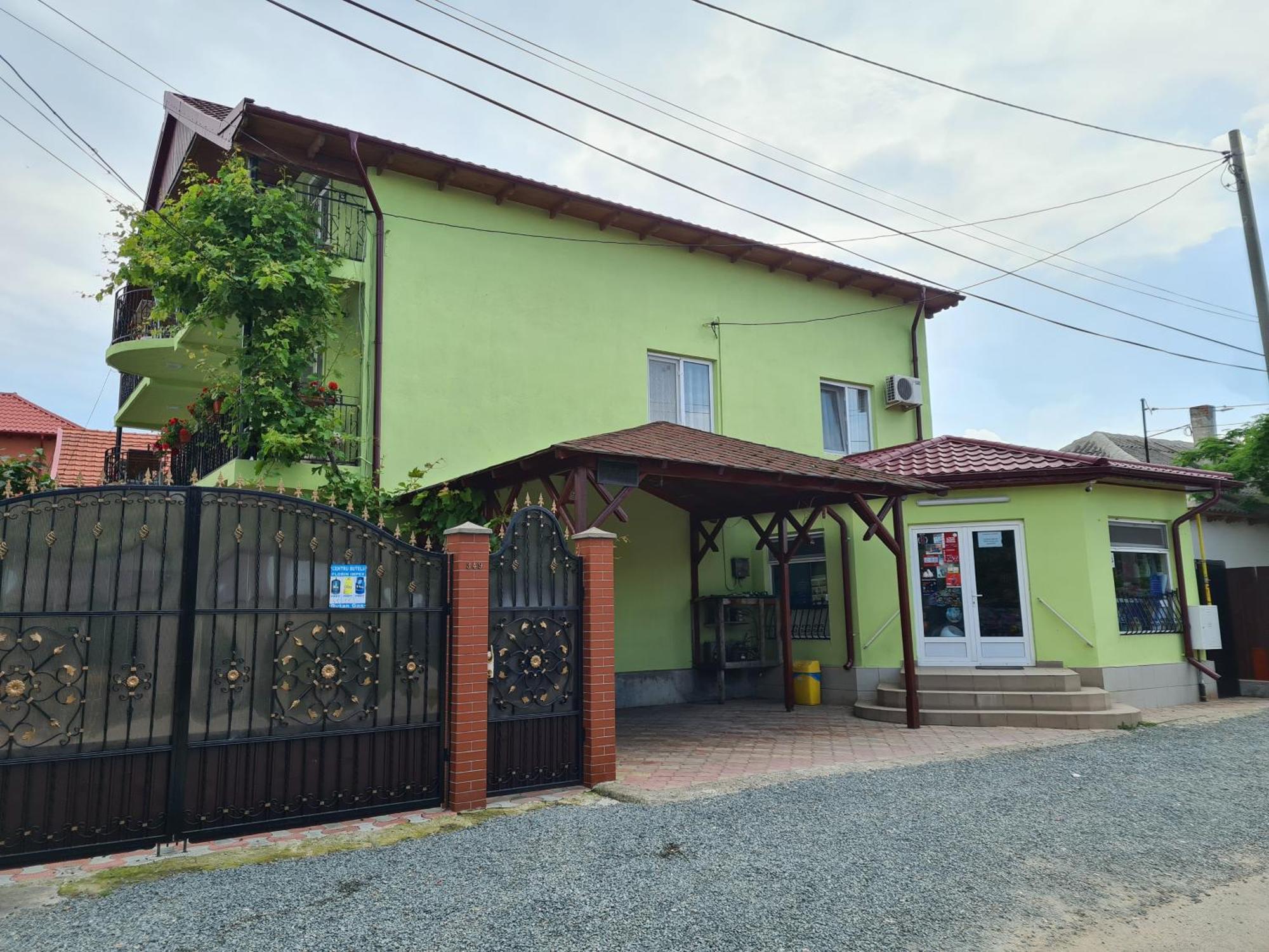 Casa Bianca Două Mai