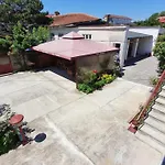 Casa Iunia