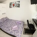 Etiquette Studios Mamaia