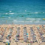 Rusty Sands Apt Spa N Pools Beach Resort