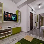 Green Apartment- Brilliant Apartments