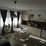 Studio Sega Residence