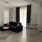 Costin Apartments C&C Residence
