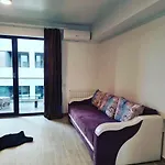 Ementi Residence