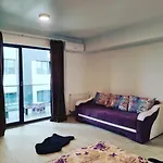Ementi Residence