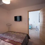 Apartel Olivia