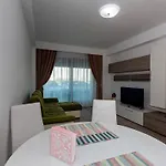 Wave 2 Apartament Bia