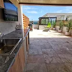 Sasu Sea Terrace Apartment