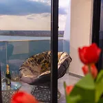 Amazing Sunset View Apart