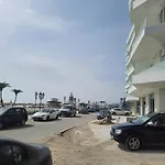 Blue Wave 2 Primul Bloc La Mare