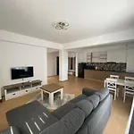 Costin Apartments C&C Residence 2
