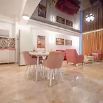 Marble Luxury Apartments - Lakeside