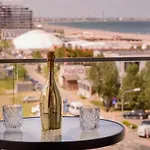 Crazy Beachview