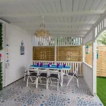 Breeze Apartment