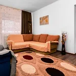 Ioly Apartments