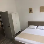 Breezy Apartament