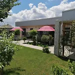 Brize Guest House