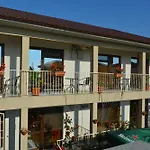 Vila Azaleea