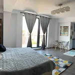Studio Salonika, Mamaia Nord, Zona Alezzi
