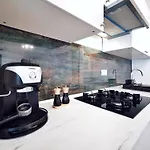 Apartament By The Sea