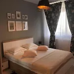 Bythesea Luxury Apartament