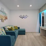 Apartament Cu Terasa