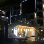 Bythesea Luxury Apartament