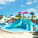 Mur Apartament Alezzi Beach Resort