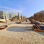 Vladimir Residence Mamaia Nord