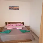 Apartament Dory