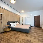 Black Sea Booking - Eva & Tudor