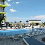 Michael By The Sea - Alezzi Beach Resort