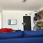 Blackseabluebike Beachfront Apartment