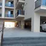Solid House Butoaie