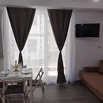 Mike Studio Mamaia Nord