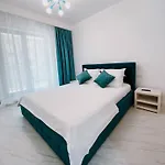 Breezy Apartment 30 By Sea View