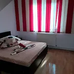 Apartament Sira