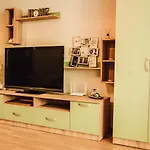 Lake Breeze Mamaia Apartment