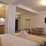 Radu Studio Mamaia Nord