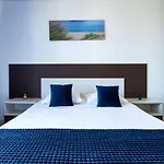 Summerland Sun Apartments
