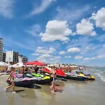 Mamaia Nord Seaside Apartment