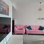Vecini Cu Marea