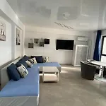 Aa Apartment Tomis Villa