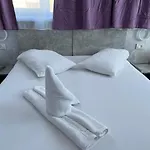 Hotel Ama World