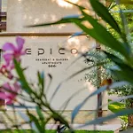 Epico Seafront & Garden Apartments