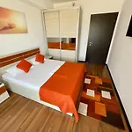 Alcomar Apartment - Summerland Mamaia