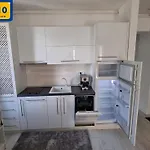 Apartament Petro Adamar Residence