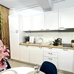 Embassy Studio Mamaia Nord - Piscina Pe Acoperis & Parcare Gratis