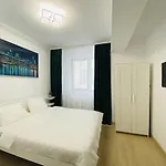 Alezzi Yacht Apartments With Sea View Near The Beach